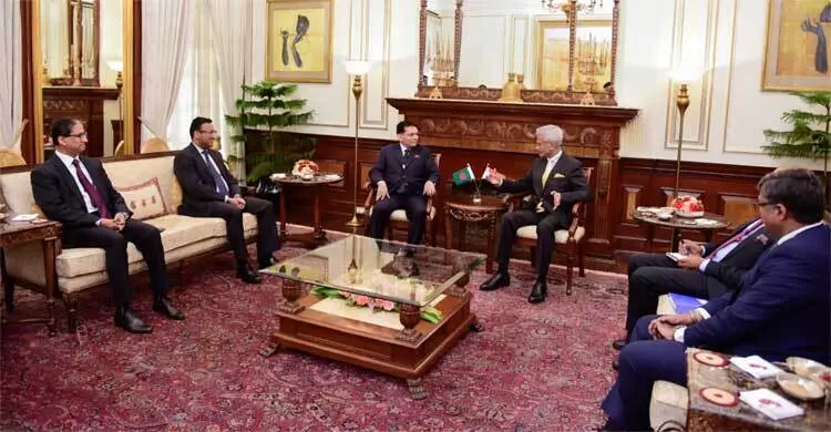 Khalilur meets Jaishankar as Dhaka-Delhi ties show signs of thaw