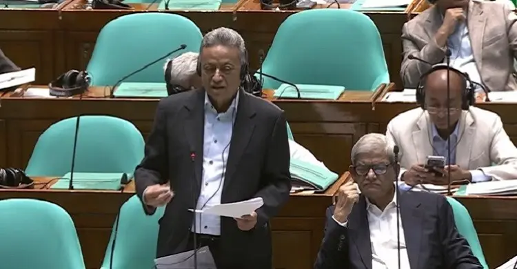 বিএসইসি ও বীমা কর্তৃপক্ষের প্রধানদের বয়সসীমা থাকছে না, সংসদে বিল পাস