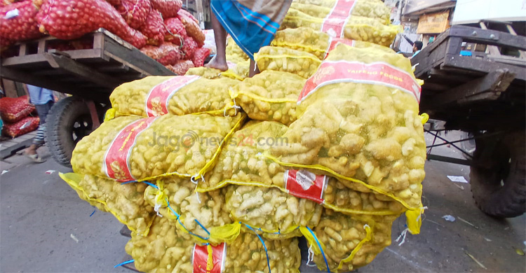 আদা-রসুনে বড় লোকসানে আমদানিকারকরা, খুচরায় অত্যধিক লাভ