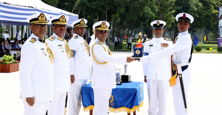 খুলনায় নবীন নাবিকদের শিক্ষাসমাপনী কুচকাওয়াজ