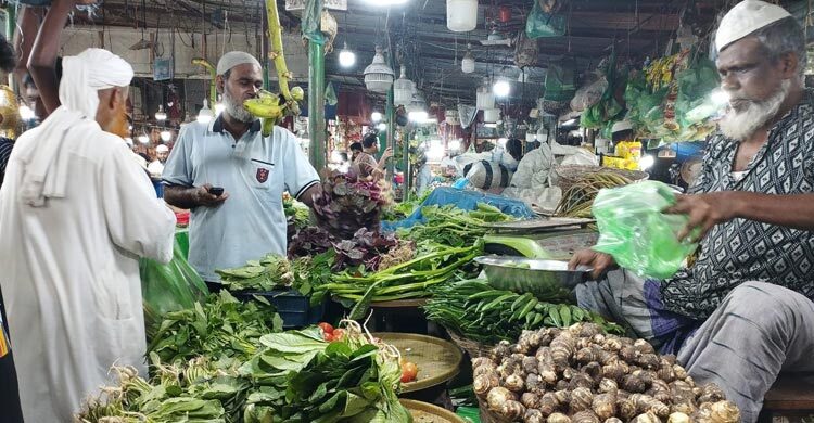 খুলনার বাজারে বেড়েছে সবজি-মাছের দাম
