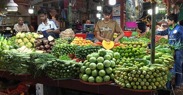 খুলনার বাজারে চড়া সবজির দাম