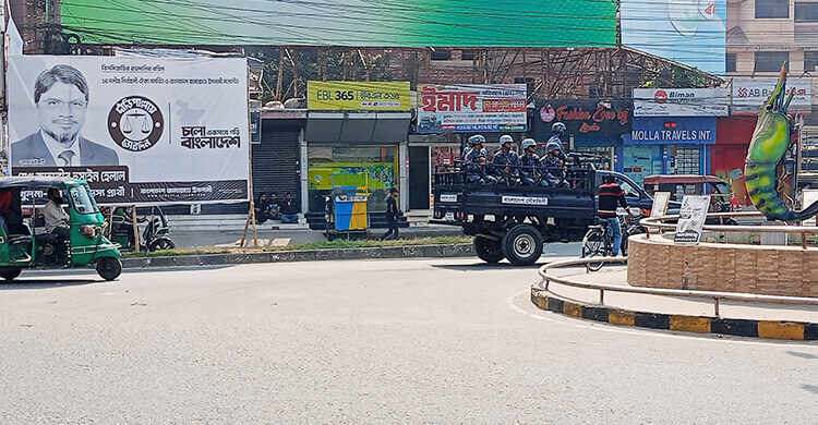 ভোটারদের মাঝে উচ্ছ্বাস, সর্বোচ্চ নজরদারিতে প্রশাসন