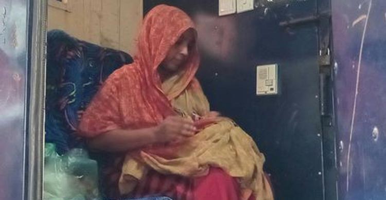 ছেলে শিশু চুরির দায়ে ১১ দিনের মেয়ে নিয়ে কারাগারে শাহজাদী