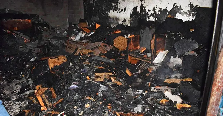 খুলনায় শপিং কমপ্লেক্সে আগুন