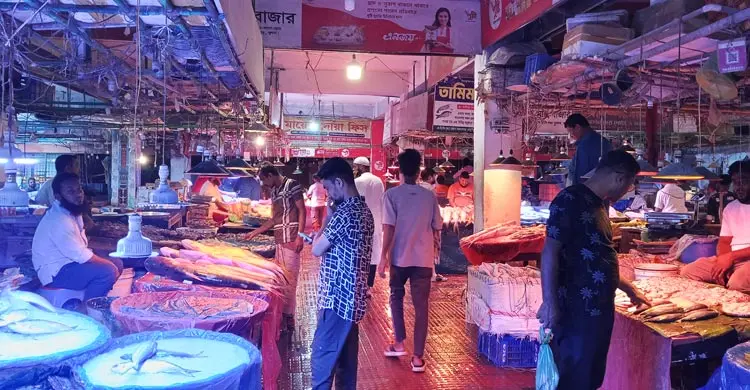 খুলনায় গরুর মাংসের দাম বেড়েছে কেজিতে ৫০ টাকা