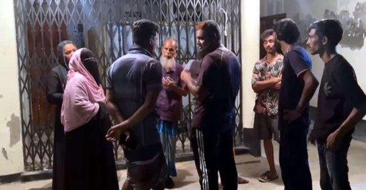 খুলনায় একই রাতে দুই যুবক খুন