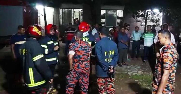 খুলনায় সুপার জুট মিলে আগুন