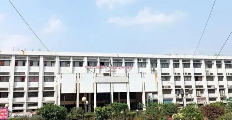 খুলনা হাসপাতালে হামের উপসর্গ নিয়ে শিশুর মৃত্যু