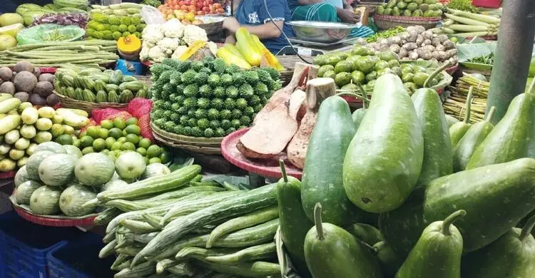 খুলনার বাজারে বেড়েছে সবজির দাম
