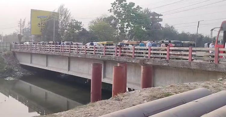 মেয়াদ বাড়িয়েও অনিশ্চয়তায় ৬৭ কোটির গল্লামারী সেতু প্রকল্প