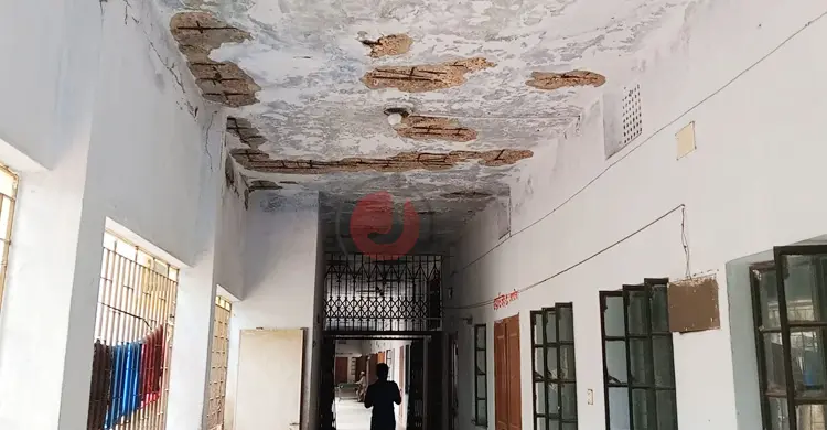 নিজেই ধুঁকছে খুলনা বক্ষব্যাধী হাসপাতাল