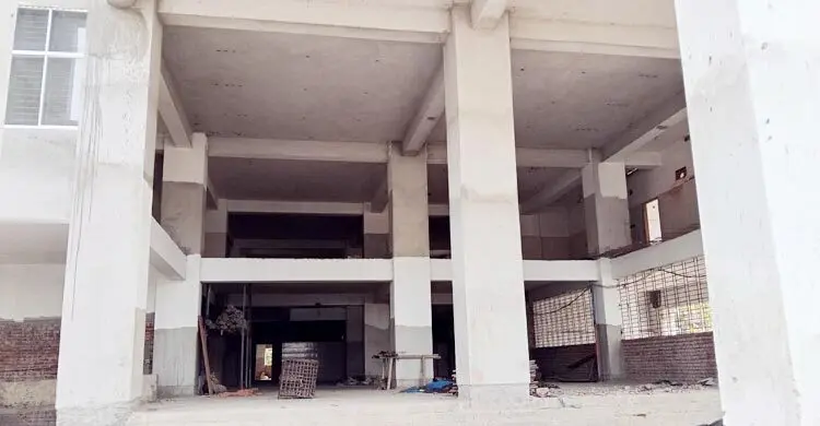 সাত বছরেও শেষ হয়নি খুলনা সদর হাসপাতালের ভবন নির্মাণ