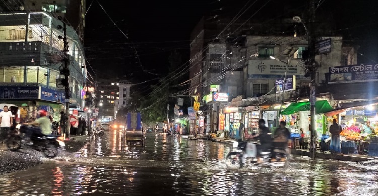 খুলনায় মৌসুমের রেকর্ড বৃষ্টিপাত