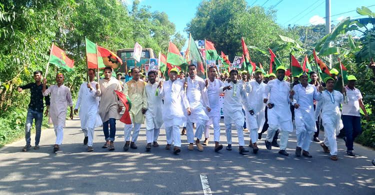 কিশোরগঞ্জে সমাবেশস্থলে জড়ো হচ্ছেন নেতাকর্মীরা