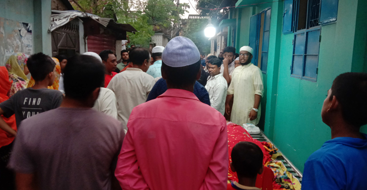 ডোবায় পড়ে ভাইয়ের মৃত্যু, খবর শুনে ছাদ থেকে লাফ বোনের