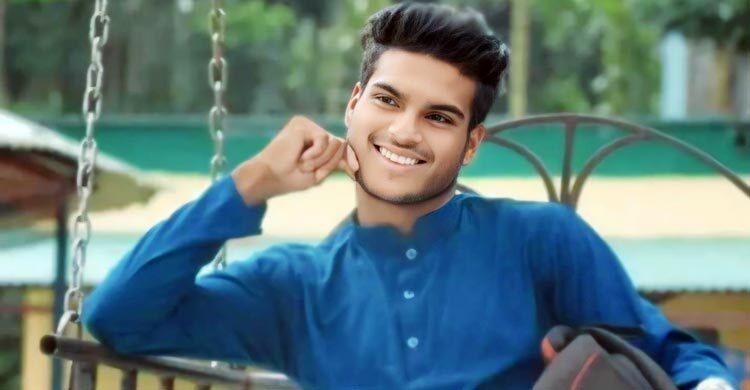 বিদ্যুৎস্পৃষ্টে চারতলা থেকে ছিটকে পড়ে শ্রমিকের মৃত্যু