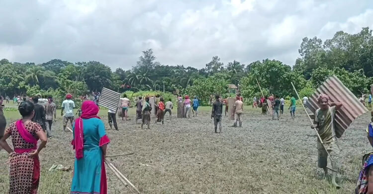 কিশোরগঞ্জে মসজিদের মাইকে ঘোষণা দিয়ে সংঘর্ষ