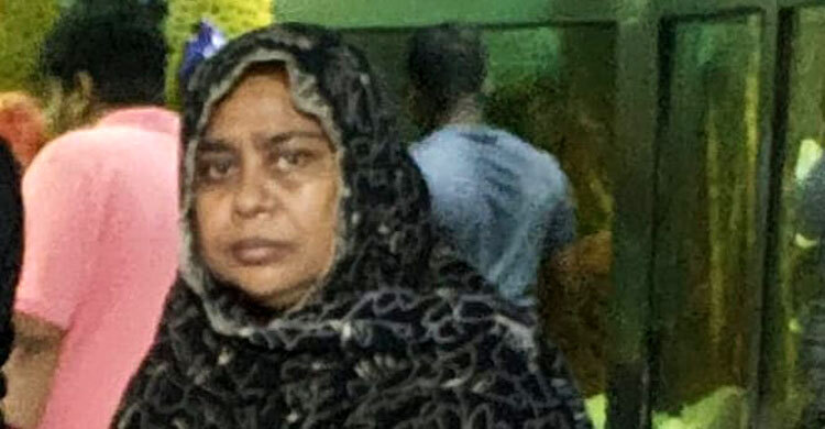 কুমিল্লায় নারীকে গলা কেটে হত্যা