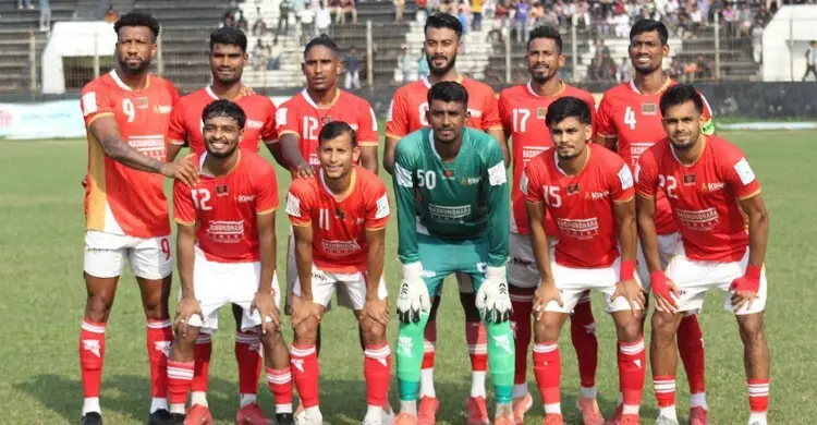 ফাইনাল বাতিল করে মোহামেডানকে ট্রফি দেওয়ার অনুরোধ কিংসের