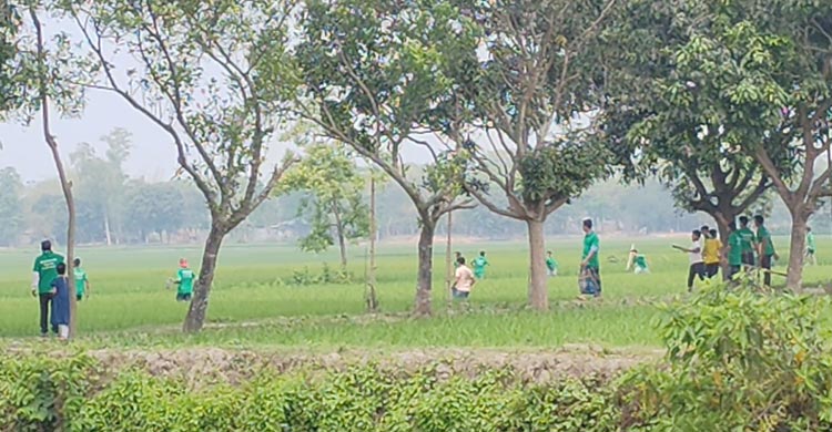 খাল খনন কর্মসূচি ঘিরে বিএনপির দুই পক্ষের ধাওয়া-পাল্টাধাওয়া