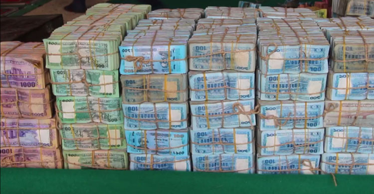 পাগলা মসজিদের দানবাক্সে মিললো ৯ কোটি ১৭ লাখ টাকা