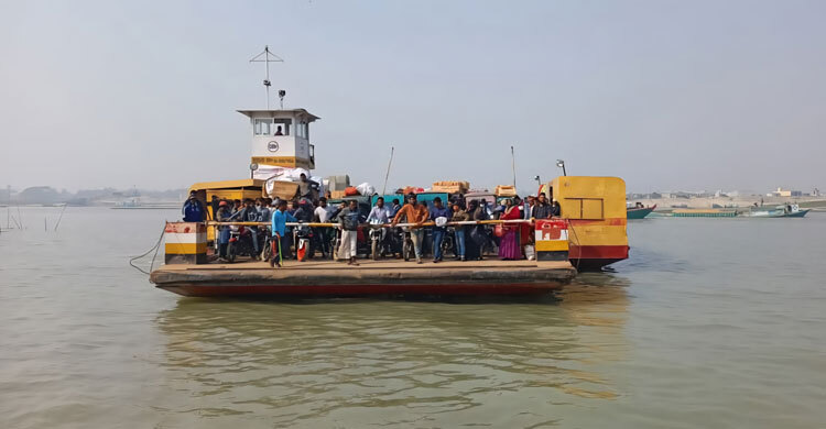 কিশোরগঞ্জে হাওরে ফেরি চলাচল শুরু