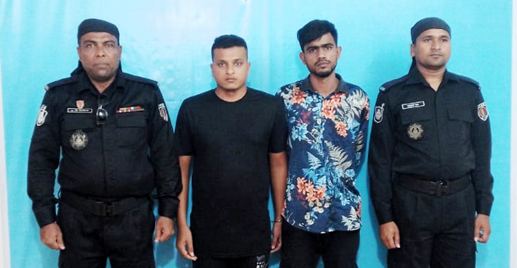 কিশোরগঞ্জে ২ ছিনতাইকারী আটক