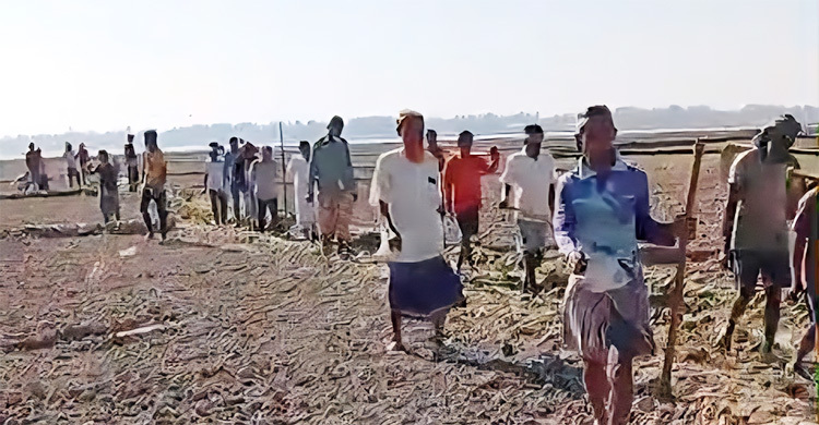 বিএনপি নেতার বিরুদ্ধে কৃষকের সেচ স্কিম দখলে নেওয়ার অভিযোগ