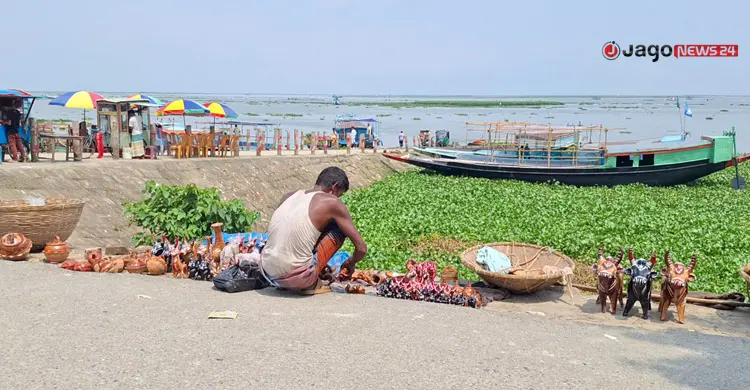 লাগামহীন ভাড়া-অব্যবস্থাপনায় পর্যটকশূন্য নিকলী হাওর