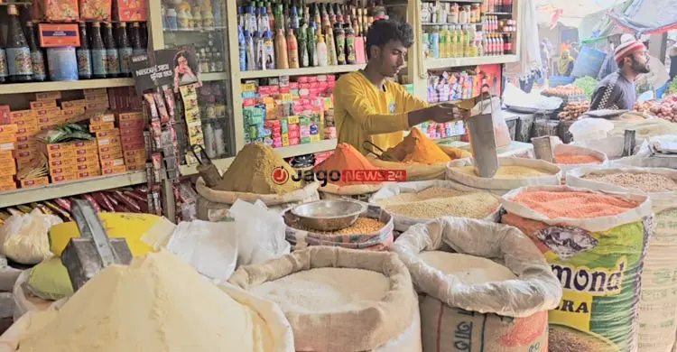 সবজির বাজারে বৃষ্টির ধাক্কা
