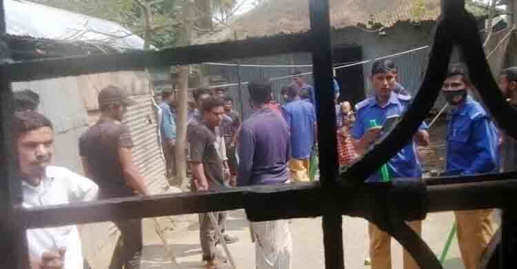 জমি নিয়ে বিরোধে গ্রাম পুলিশের নেতৃত্বে হামলা