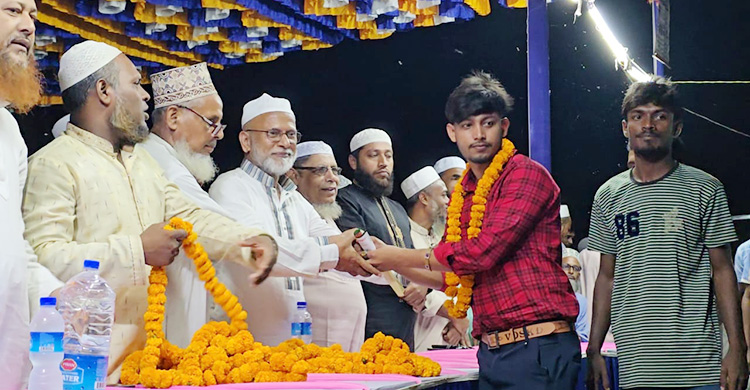 কিশোরগঞ্জে জামায়াতে যোগ দিলেন বিএনপির ৬২ নেতাকর্মী