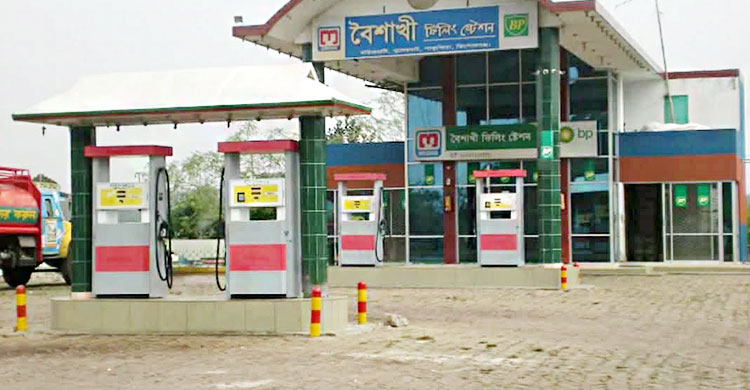 ফিলিং স্টেশনে পেট্রোলের সঙ্গে ডিজেল মিশিয়ে বিক্রি, তদন্তে কমিটি