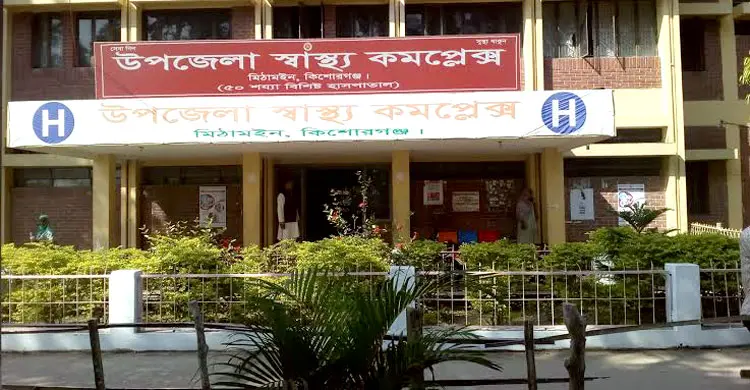 হাওরে চিকিৎসাসেবার সংকটের প্রতীক ট্রলারে মারা যাওয়া নবজাতক