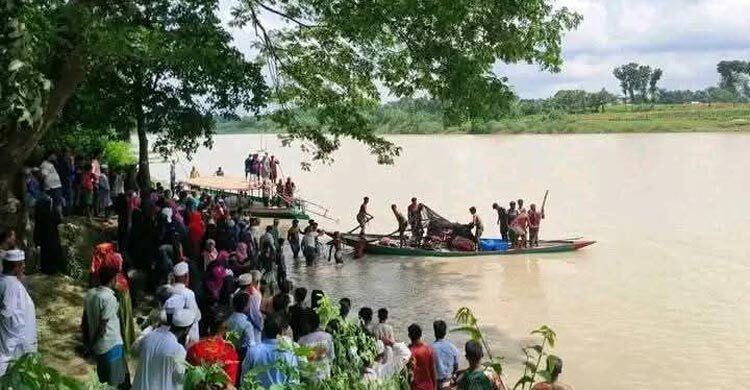 ব্রহ্মপুত্রে নৌকাডুবি: এক শিক্ষার্থীর মরদেহ উদ্ধার