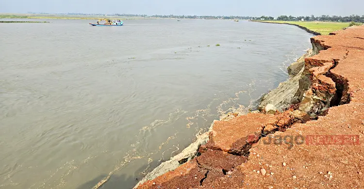বিলীনের পথে অলওয়েদার সড়ক, দায় এড়াতে ব্যস্ত এলজিইডি-পাউবো