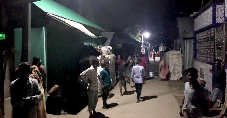 কিশোরগঞ্জে আসামি ধরতে গিয়ে হামলার শিকার যৌথবাহিনী