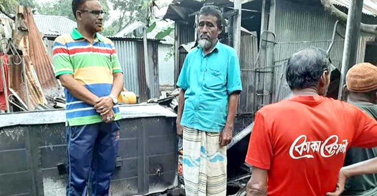 মশার কয়েল থেকে আগুন, ঘুমের মধ্যেই পুড়ে ছাই বদিউজ্জামান