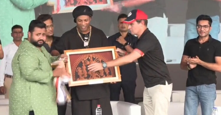 শারদীয় দুর্গাপূজায় সাম্বা জ্বরে কাবু কলকাতা