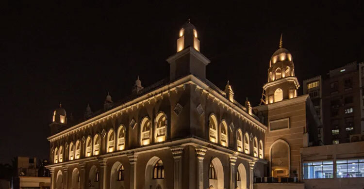 রাতে প্যারিসের মতো ঝলমল করে যে ভারতীয় শহর