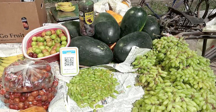 রমজানের শুরুতে কলকাতায় সস্তা সব ফল