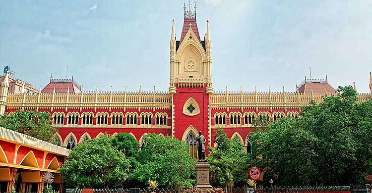 কলকাতা হাইকোর্টের রায়ে বহাল থাকলো ৩২ হাজার শিক্ষকের চাকরি