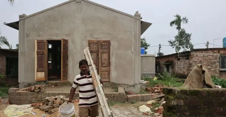 পশ্চিমবঙ্গে গির্জায় ভাঙচুর, অভিযোগ হিন্দু জাগরণ মঞ্চের বিরুদ্ধে
