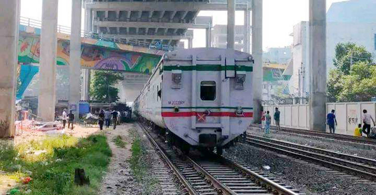Dhaka’s rail link with rest of country snapped for student unrest