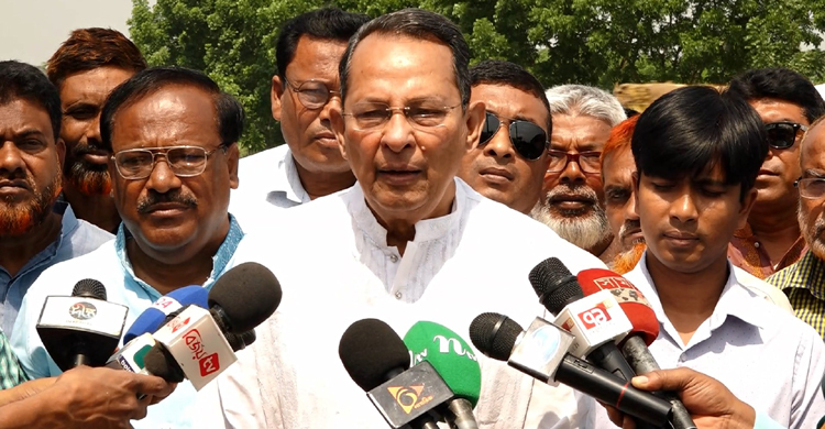 যারা শেখ হাসিনার উৎখাত চায় তারা পাকিস্তানের বদলি খেলোয়াড়