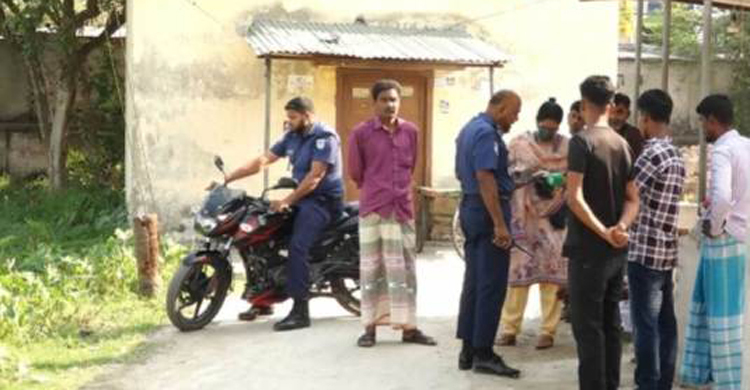 কুষ্টিয়ায় বিষাক্ত অ্যালকোহল পানে ৩ জনের মৃত্যু, হাসপাতালে ৫