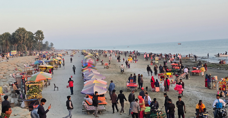 কুয়াকাটায় বাতিল হচ্ছে হোটেল বুকিং, নেই কোনো আয়োজন