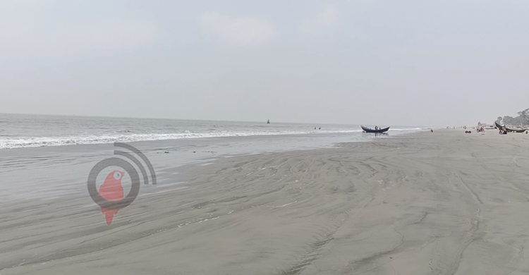 আসল রূপ ফিরে পেয়েছে কুয়াকাটা সৈকত