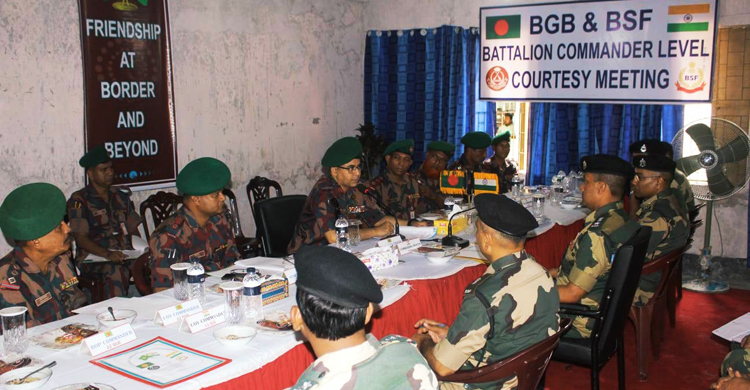 মাদক-চোরাচালান প্রতিরোধে বিজিবি-বিএসএফের পতাকা বৈঠক